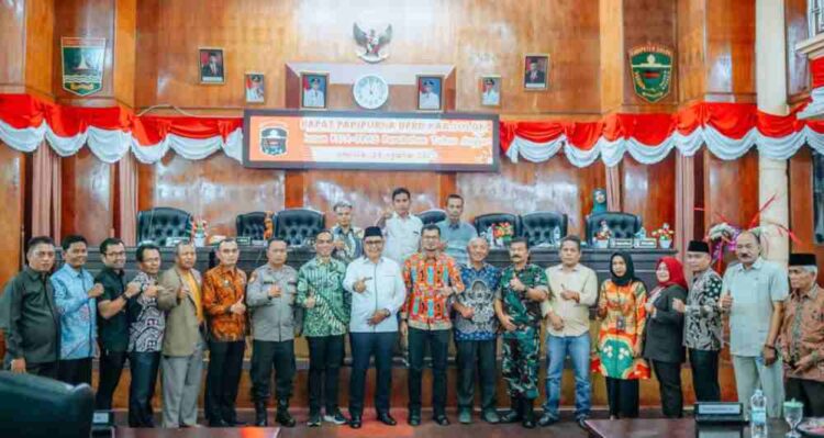 Bupati Solok: Mari Kita Sama-Sama Mengawasi Penggunaan Anggaran Sesuai dengan Apa yang Telah Disepakati Bersama