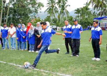 Bupati Solok Buka Turnamen Bola Kaki DES CUP Tahun 2023