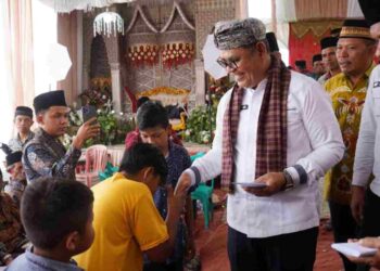 Bupati Solok Epyardi Asda Hadiri Kegiatan Batagak Gala Datuak Tanali 