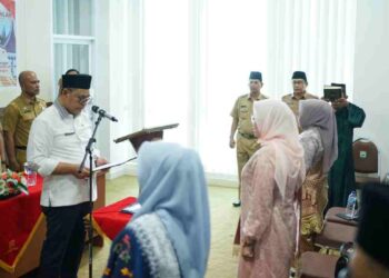 19 Pejabat Tinggi Pratama dan Pejabat Administrator di Kabupaten Solok Dilantik