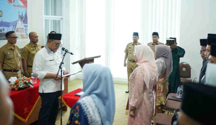 19 Pejabat Tinggi Pratama dan Pejabat Administrator di Kabupaten Solok Dilantik