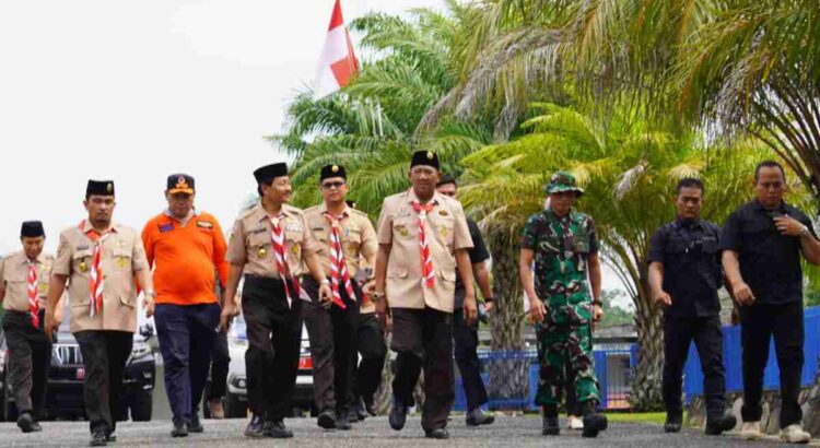 Buka Kegiatan Perkemahan Pramuka, Plt Bupati Langkat: Tingkatkan Kualitas Kemampuan Anggota Saka Bahari 