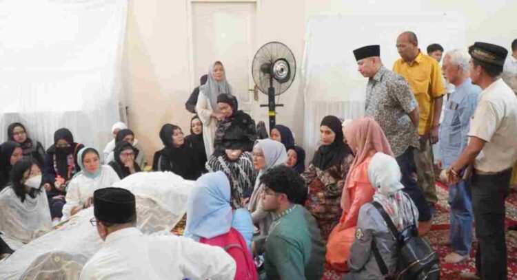 Dari Jakarta, Jenazah Dato’ Sri Syamsul Arifin Tiba di Rumah Duka di Medan Tadi Malam