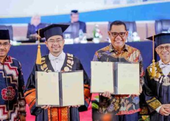 Bupati Solok Hadiri Wisuda Universitas Terbuka Padang Tahun Akademik 2023/2024