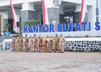 Kadis Komimfo Pimpin Apel Pagi di Pemerintah Kabupaten Solok