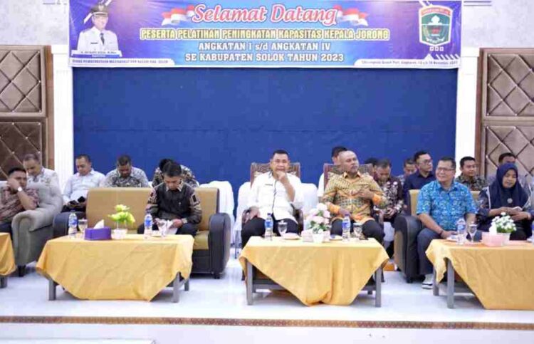 Bupati Solok Buka Pelatihan Peningkatan Kapasitas Kepala Jorong