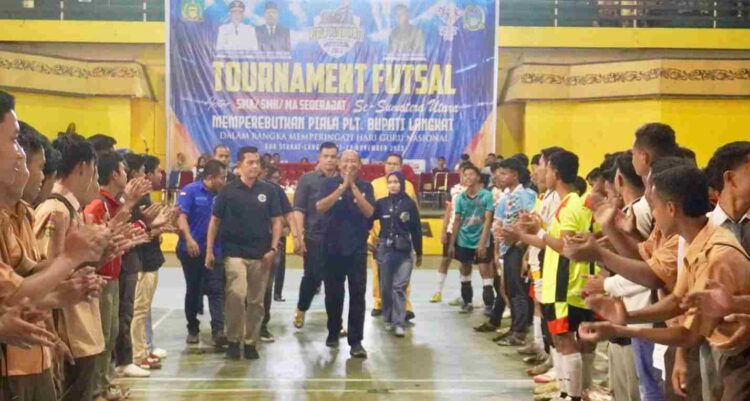Turnamen Futsal Antar SMA Sederajat Rebutkan Piala Plt Bupati Langkat