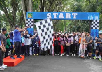Kapolres Langkat bersama Ferkopimda Laksanakan Gerak Jalan Santai