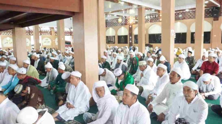 Ribuan Jemaah Hadiri Peringatan Haul 1 Abad Tuan Guru Babussalam, Plt Bupati Langkat: Ucapkan Terimakasih
