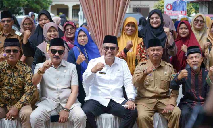 Bupati Solok Lakukan Kunjungan ke Nagari Saniangbaka untuk Tampung Aspirasi Warga