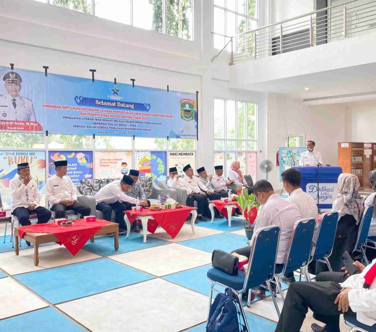 Bupati Solok Buka dan Meresmikan Soft Launching Gedung Layanan Perpustakaan Umum Daerah