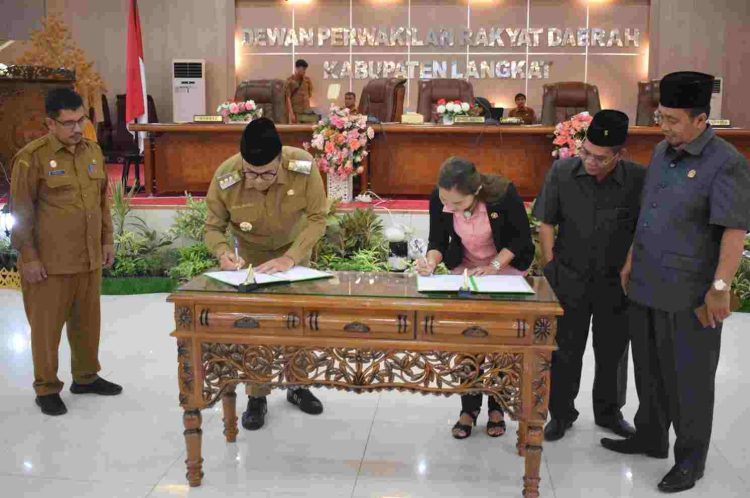 DPRD Langkat Gelar Paripurna LKPJ Bupati Tahun 2023