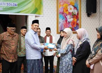 Bupati Solok Gelar Buka Puasa dengan Para Guru MDTA, Imam dan Garin