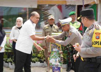 Pj Bupati Langkat dan Kapolres Tinjau Pos Pelayanan Guna Pastikan Arus Balik Mudik Berjalan Lancar