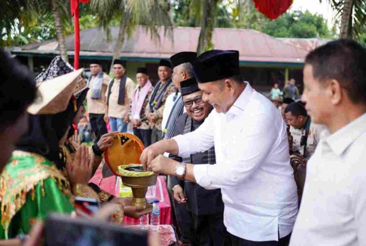 Epyardi Beri Semangat Perubahan di Depan Perantau Pariaman