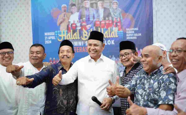 Bupati Solok Jalin Silaturahmi Sekaligus Halalbihalal bersama Alumni SMA Solok Teras 79-82