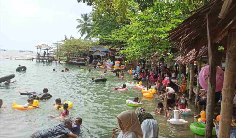 Liburan Lebaran 2024, Perputaran Ekonomi di Kab Solok Capai 200 Miliar Lebih