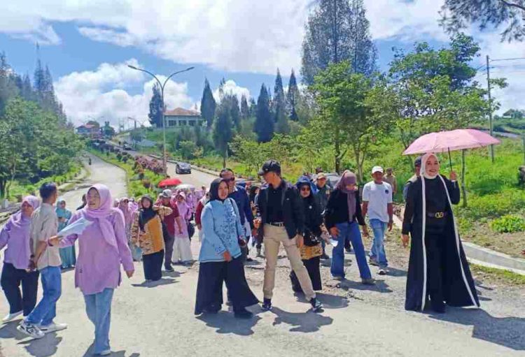 Ny Emiko Epyardi Asda dan Tim PKK Kabupaten Solok Survey Lokasi Lomba untuk Jambore PKK Tingkat Sumatera Barat