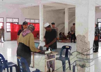 Imigran Gelap Rohingya Masih Bertahan di Gedung Nasional Tanjung Pura