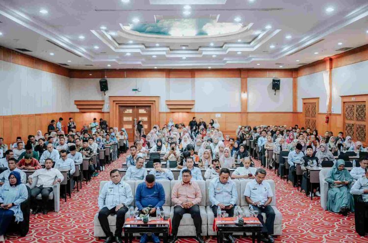 Bupati Solok Buka Kegiatan Peningkatan Kapasitas Kinerja Perangkat Nagari