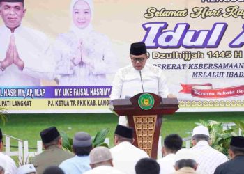 Ikuti Shalat Idul Adha di Stabat, Pj. Bupati Langkat Sebar Hewan Qurban ASN 2024