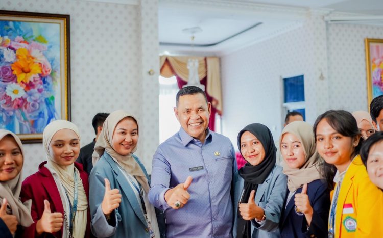 Bupati Solok Terima Audiensi Mahasiswa PMM 4 Inbound UNP