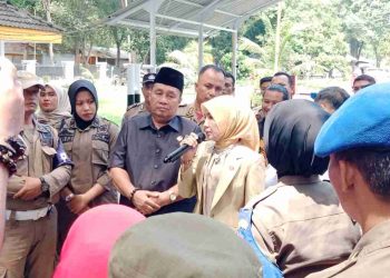 Warga Serapuh Asli Minta DPRD Langkat Keluarkan Rekomendasi Pemecatan Kades
