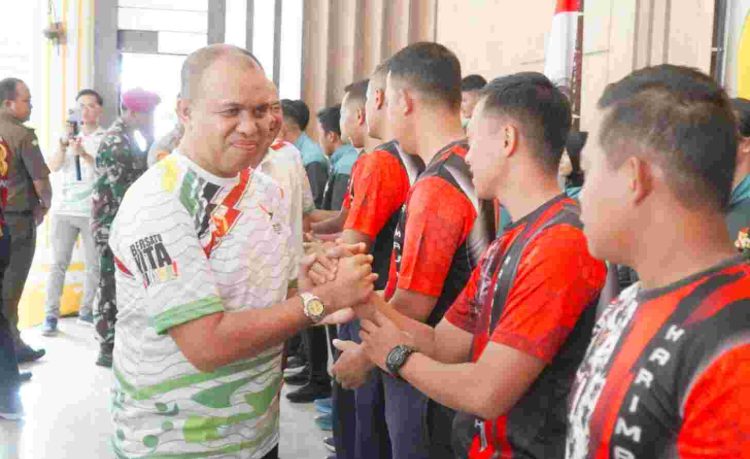 Pj Bupati Langkat Lepas 78 Atlet ke PON XXI 2024 dan Komitmen Beri Reward untuk Atlet Berprestasi