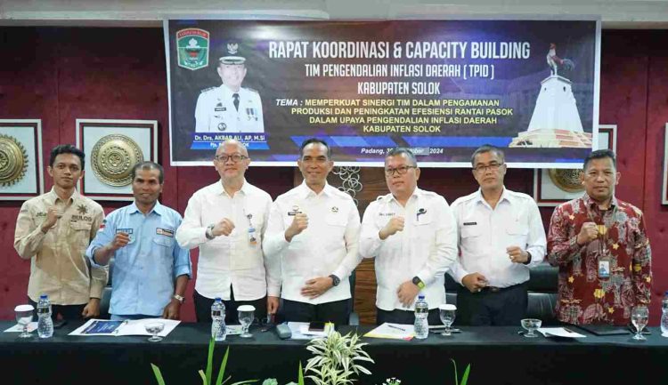 Pembukaan Rapat Koordinasi & Capacity Building TPID Kabupaten Solok