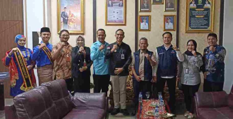 Pemkab Solok Raih Peringkat 1 Pelayanan Publik Terbaik di Sumatera dari Ombudsman RI