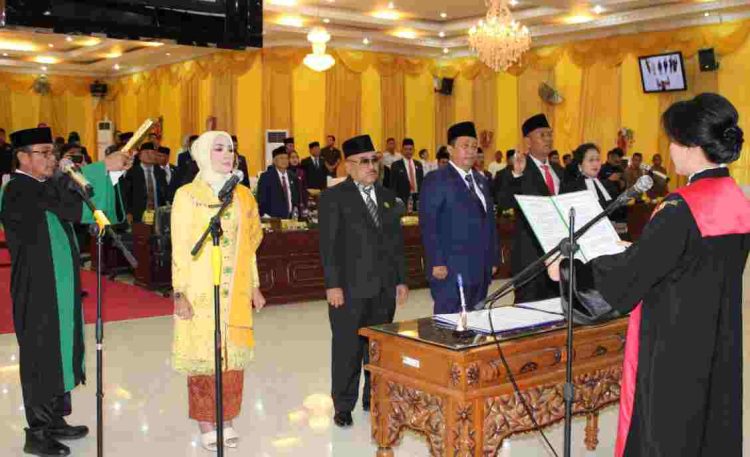 4 Orang Anggota DPRD Langkat Dilantik Jadi Pimpinan