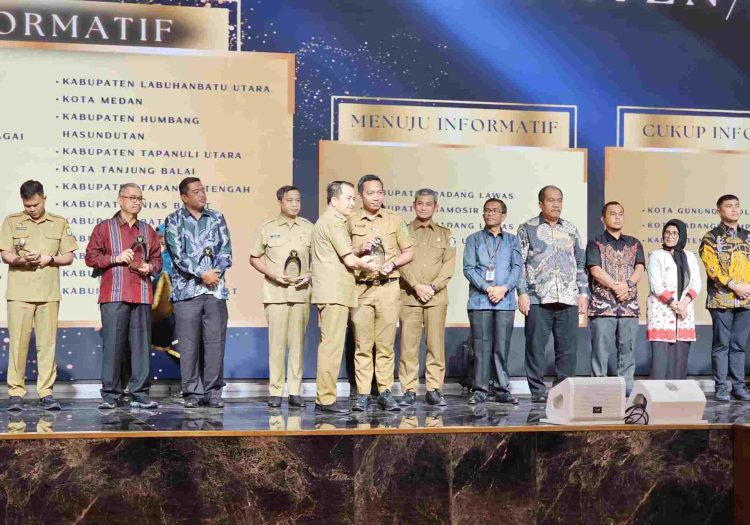 Langkat Raih Penghargaan Keterbukaan Informasi Publik