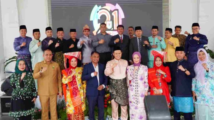 Pj Bupati Langkat Hadiri HUT ke-21 Kabupaten Sergai
