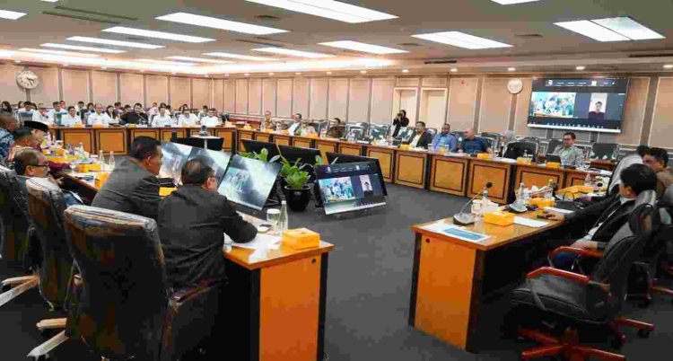 Komisi XIII DPR Setujui Pemberian Kewarganegaraan RI kepada Dion Markx, Tim Geypens, dan Ole Romenij