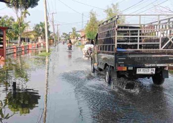 Semalaman Diguyur Hujan, Tanjung Pura Dilanda Banjir