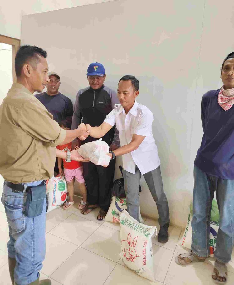 PT Buana Estate Kembali Salurkan Bantuan Gula dan Teh ke Masjid di Secanggang