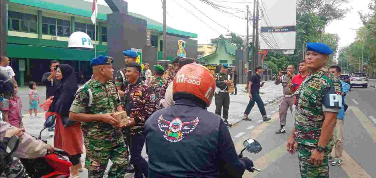 Di Penghujung Ramadhan 1446 Hijriah, Denpom 1/5 Medan Kembali Berbagi Takjil
