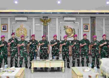 Danpasmar 1 Laporkan Kenaikan Pangkat kepada Pangkormar