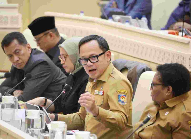 Rapat dengan DPR, Kemendagri Tegaskan Komitmen Kawal Percepatan Program Strategis Nasional