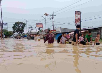Banjir di Jalinsum Desa Pematang Tengah, Kecamatan Tanjung Pura, Langkat. (Dberita.id)