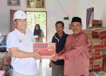 Pasca Banjir, PT Buana Estate Salurkan Bantuan Sembako dan Perbaiki Tanggul