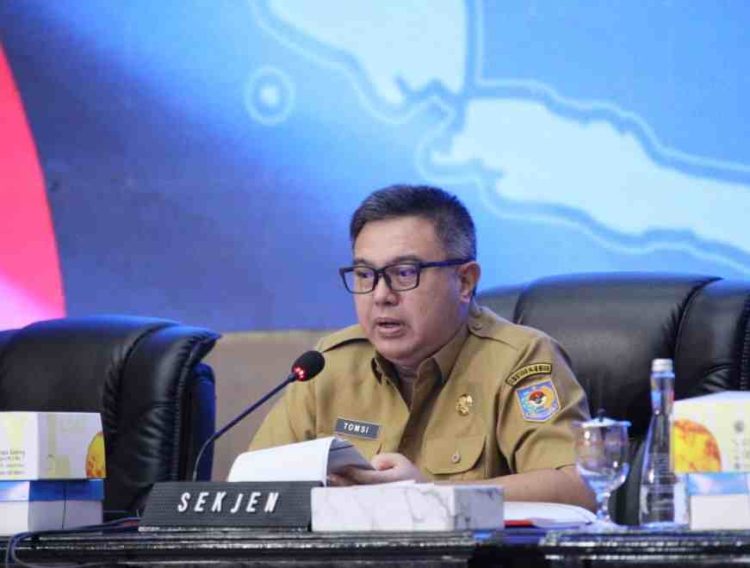 Antisipasi Dampak Cuaca Ekstrem, Sekjen Kemendagri Minta Daerah Tingkatkan Pemantauan