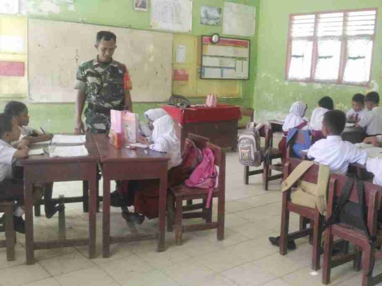 Tanamkan Rasa Cinta Tanah Air, Personel Kodim 0203/Langkat Berikan Wawasan Kebangsaan kepada Pelajar