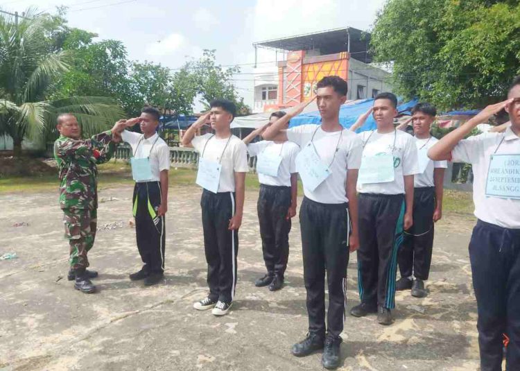 Personil Jajaran Kodim 0203/Langkat beri Wasbang kepada Pelajar di Tanjung Pura