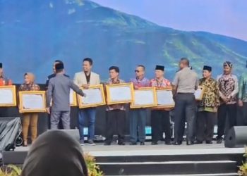 Kemendes PDTT Beri Penghargaan kepada Jamintel Kejagung dan Ketua Umum ABPEDNAS