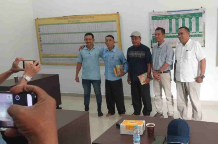 PT Buana Estate Gelar Acara Purna Tugas Dua Karyawan