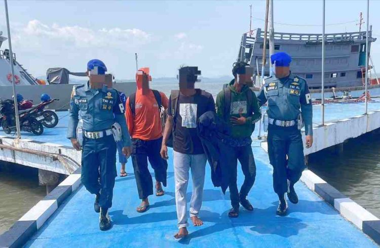 TNI AL Gagalkan Kapal Penyelundup Balpress Hingga Rokok Ilegal di Perairan Pulau Sanglar Tanjung Balai Karimun
