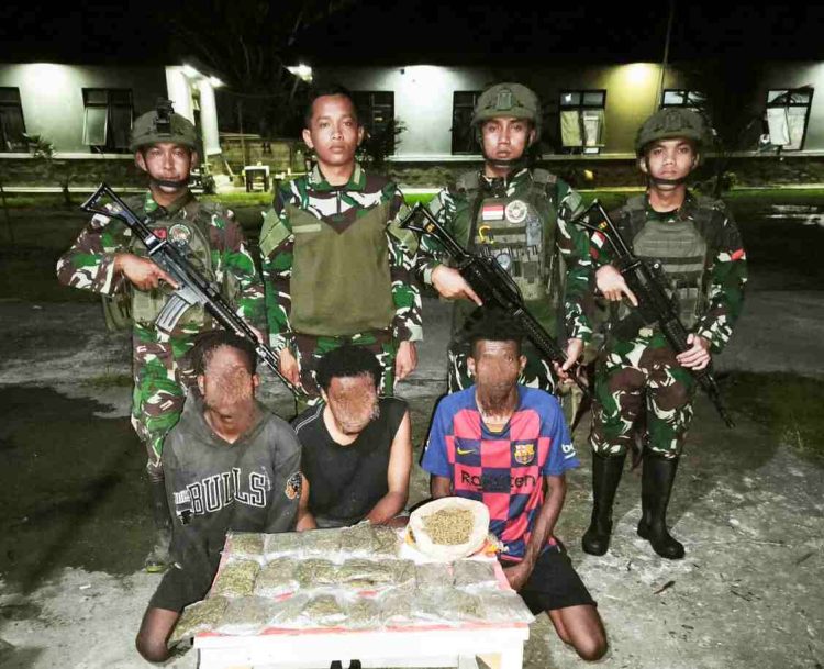 Satgas Yonif 643/Wns Gagalkan Peredaran Narkotika Jenis Ganja di Perbatasan Papua