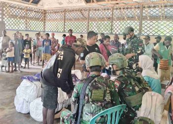 Satgas Pamtas Yonif 123/Rajawali Gelar Patroli dan Bagikan Kelambu di Tiga Kampung Wilayah Pos Haju