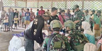 Satgas Pamtas Yonif 123/Rajawali Gelar Patroli dan Bagikan Kelambu di Tiga Kampung Wilayah Pos Haju